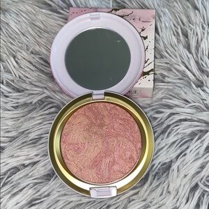 MAC Cosmetics ELECTRIC WONDER IRIDESCENT POWDER